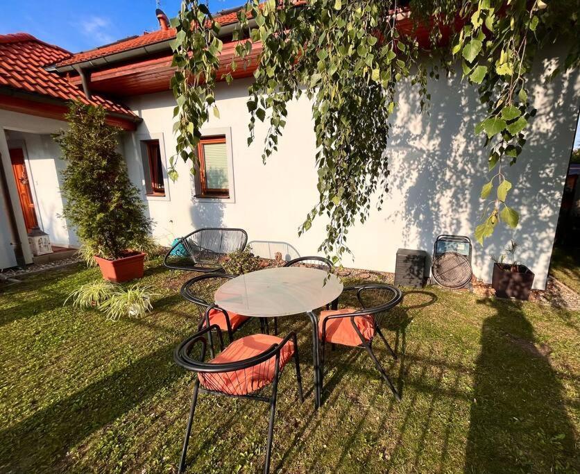 Apartman Se Zahradou 20 Minut Do Centra Prahy Оржех Екстер'єр фото
