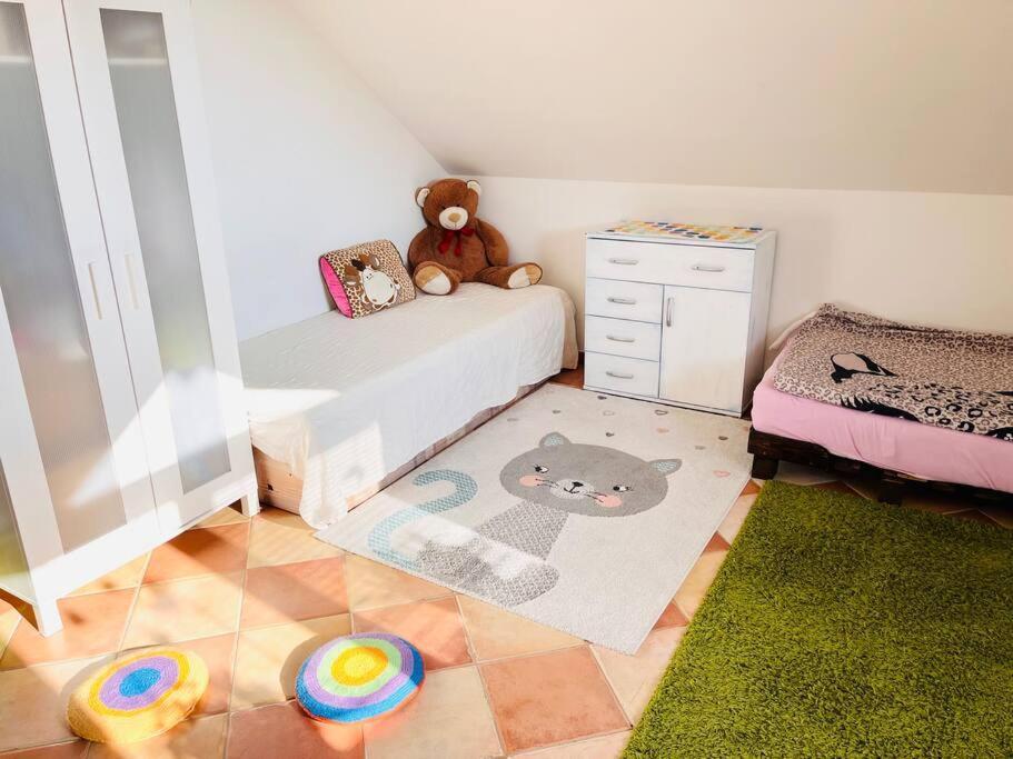 Apartman Se Zahradou 20 Minut Do Centra Prahy Оржех Екстер'єр фото