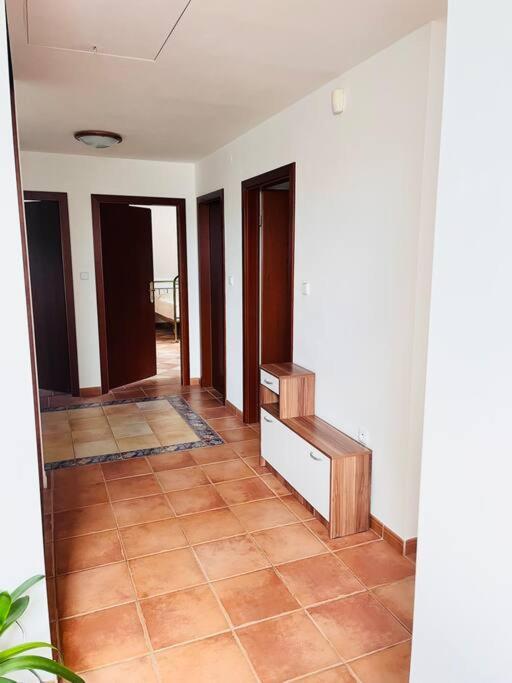 Apartman Se Zahradou 20 Minut Do Centra Prahy Оржех Екстер'єр фото